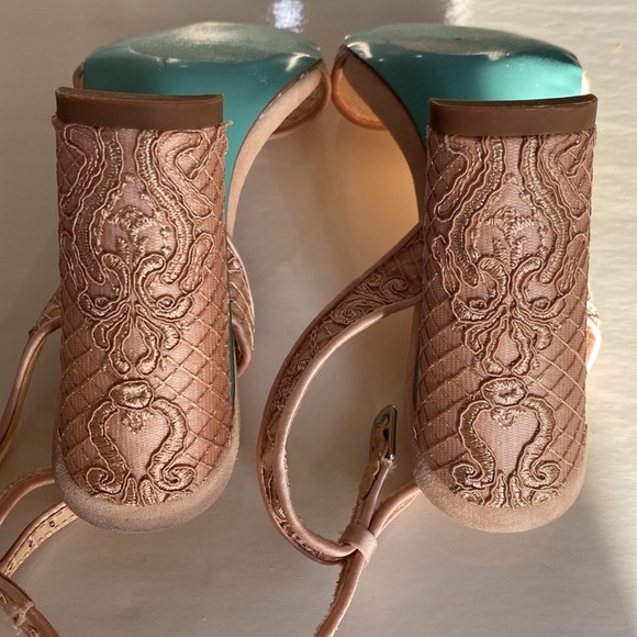 Betsey Johnson Women's Sb-kani Nude champagne colour fabric lace sandalBell Hill - Picture 11 of 14